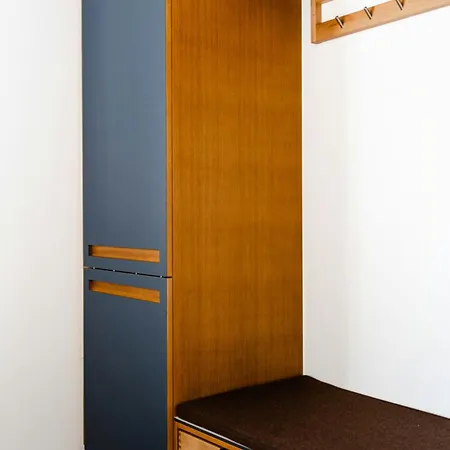 Live In Historical Surroundings At Helnaes *